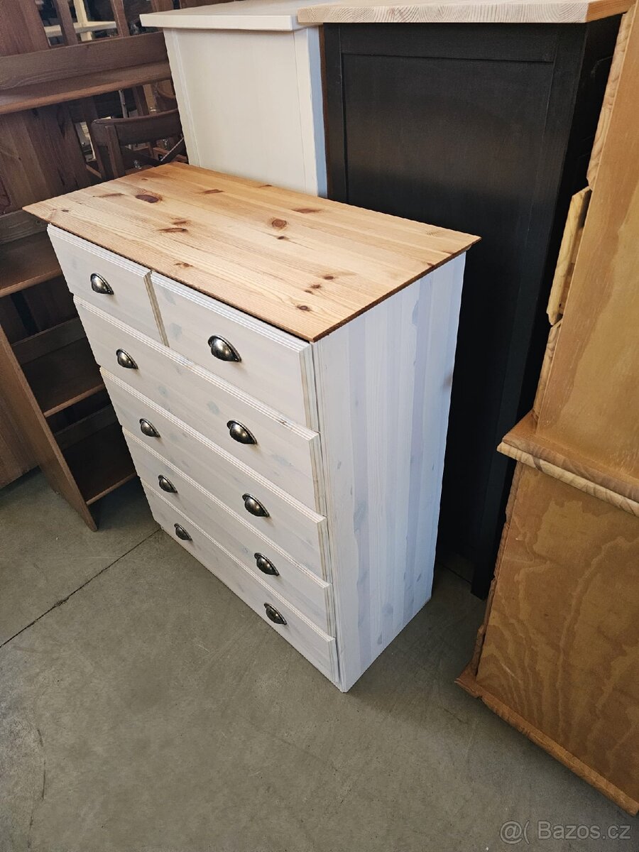 Dřevěná KOMODA - 4