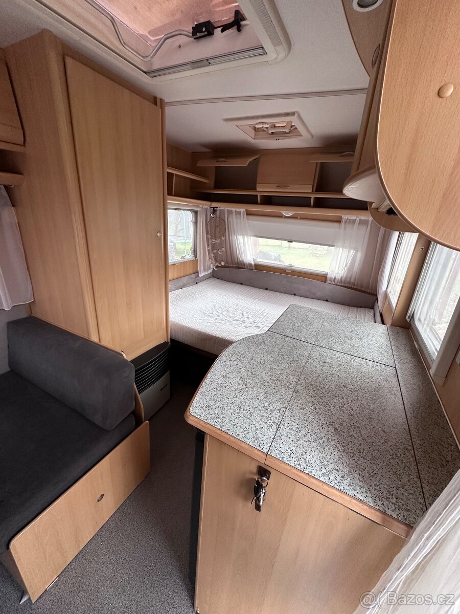 Dethleffs camper 420 - 4