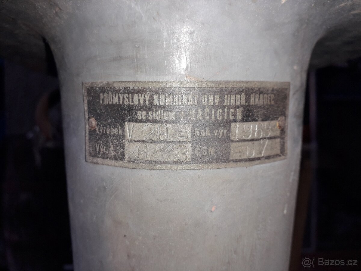 Stolní sloupová vrtačka - 4