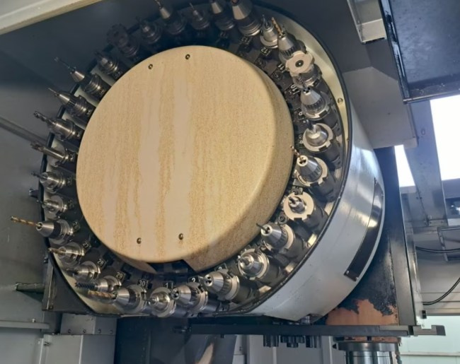 Obráběcí centra - vertikální LV 117 - 4