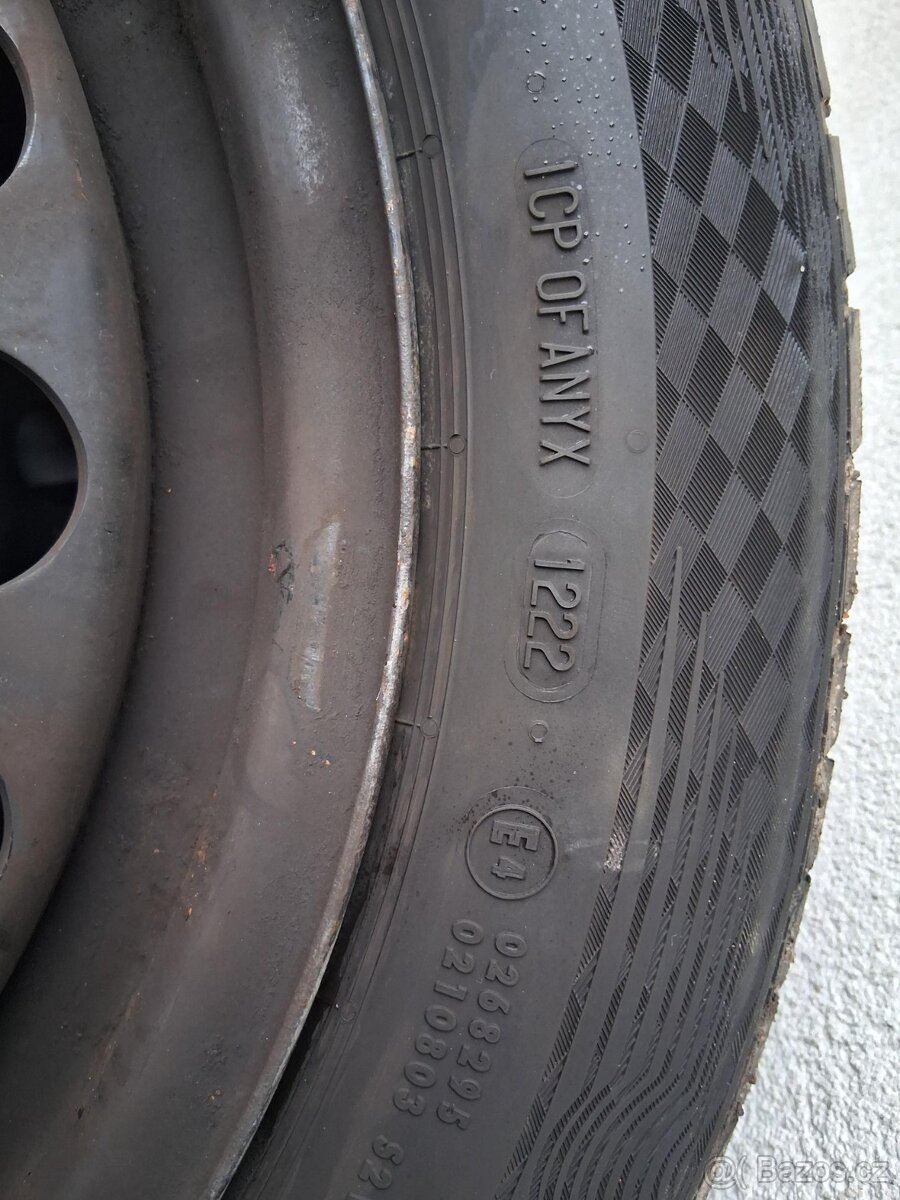 Sada kol VW 205/60R16 - 4
