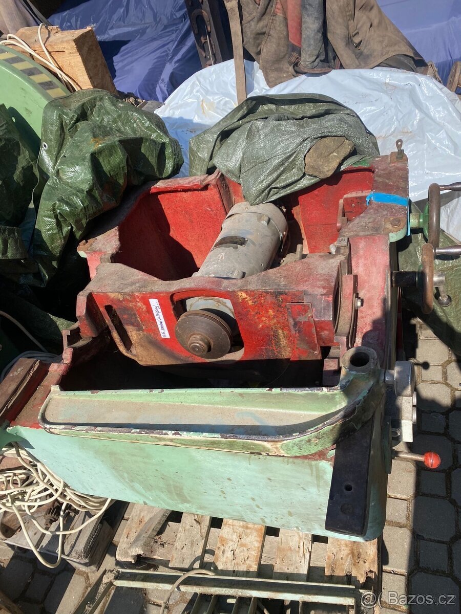 Pila naklápěcí a zvedací - 4