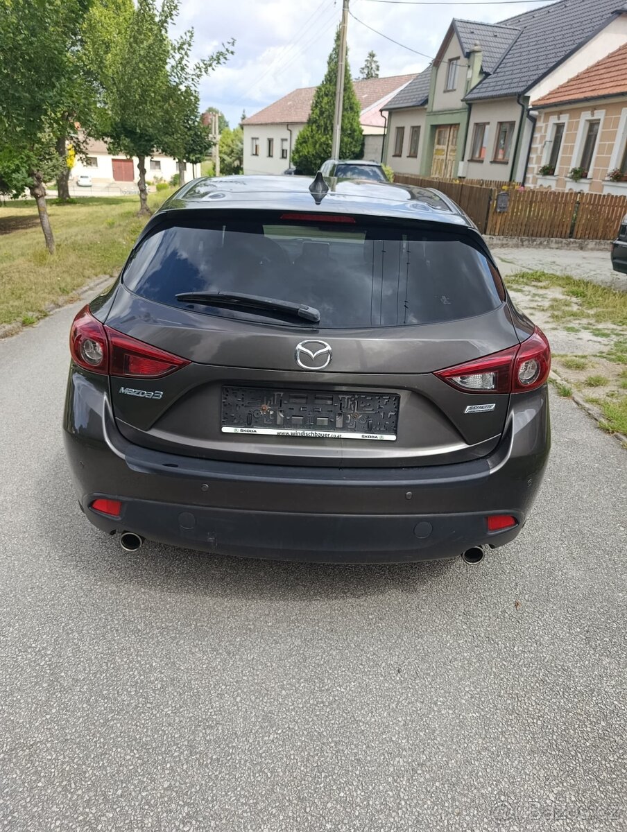 Mazda 3 - 4