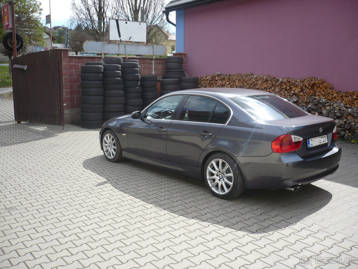 bmw e90 325i , manual - 4