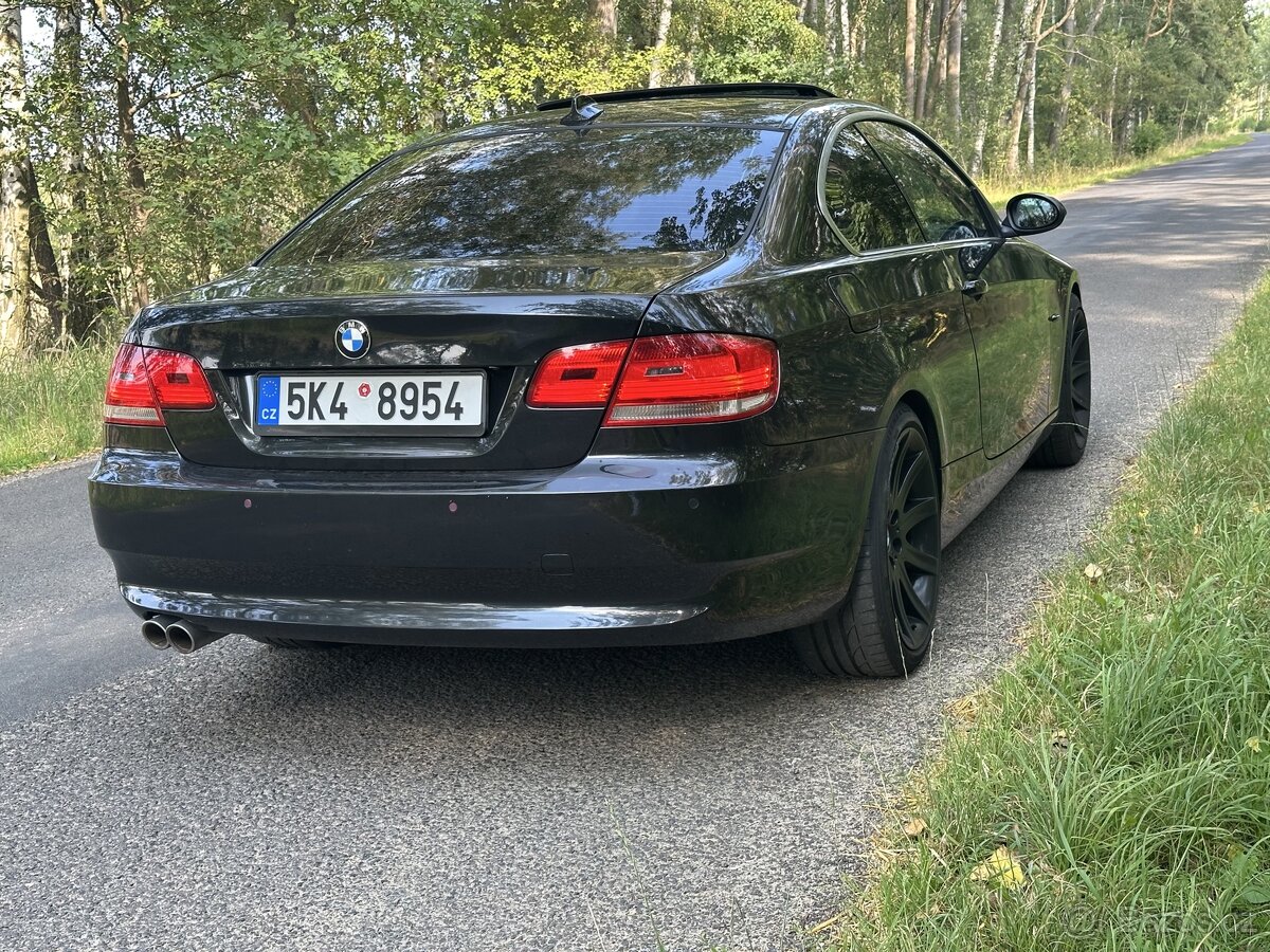 Prodám BMW E92 330d - 4