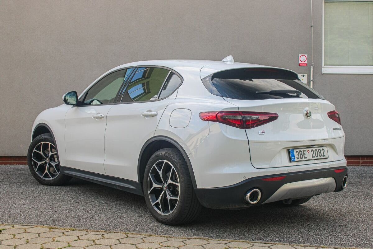 Alfa Romeo Stelvio 2.2 JTD AWD A/T - 4