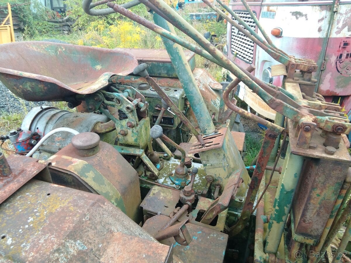 Nakladač RS 09 T157 - 4