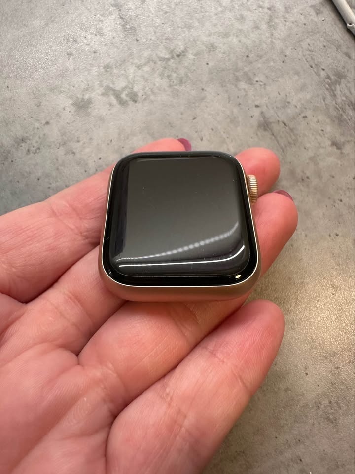 Apple Watch Series 6 GPS 40mm - 4