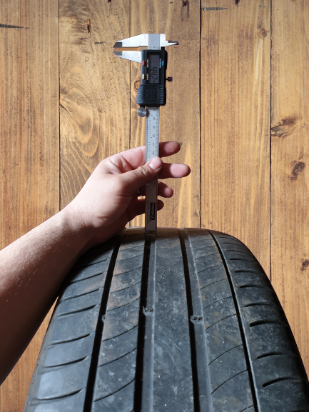 235/60/17 Michelin - letní - pošlu i na dobírku - 4