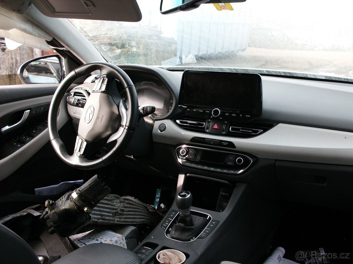 Hyundai i30 T-GDI - 4