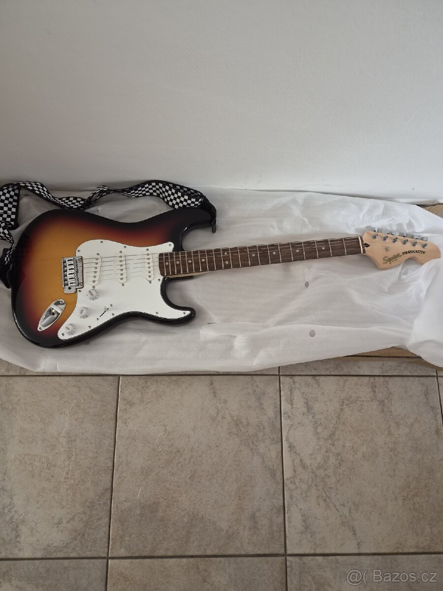 Prodám Fender komplet - 4