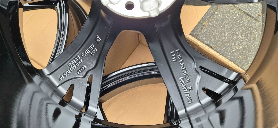 Nové originální alu kola Audi Sport RS6 R22 - 4