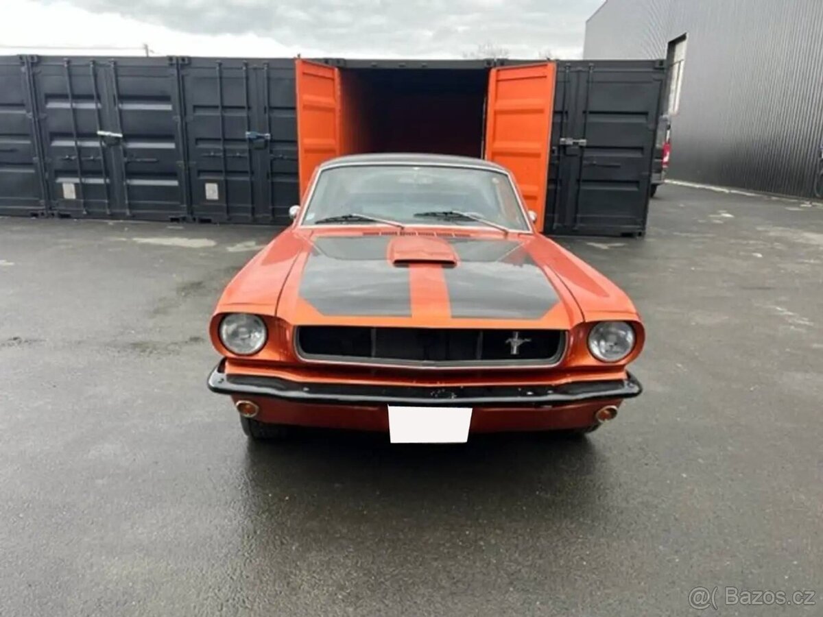 Ford Mustang Fastback z roku 1966 - 4