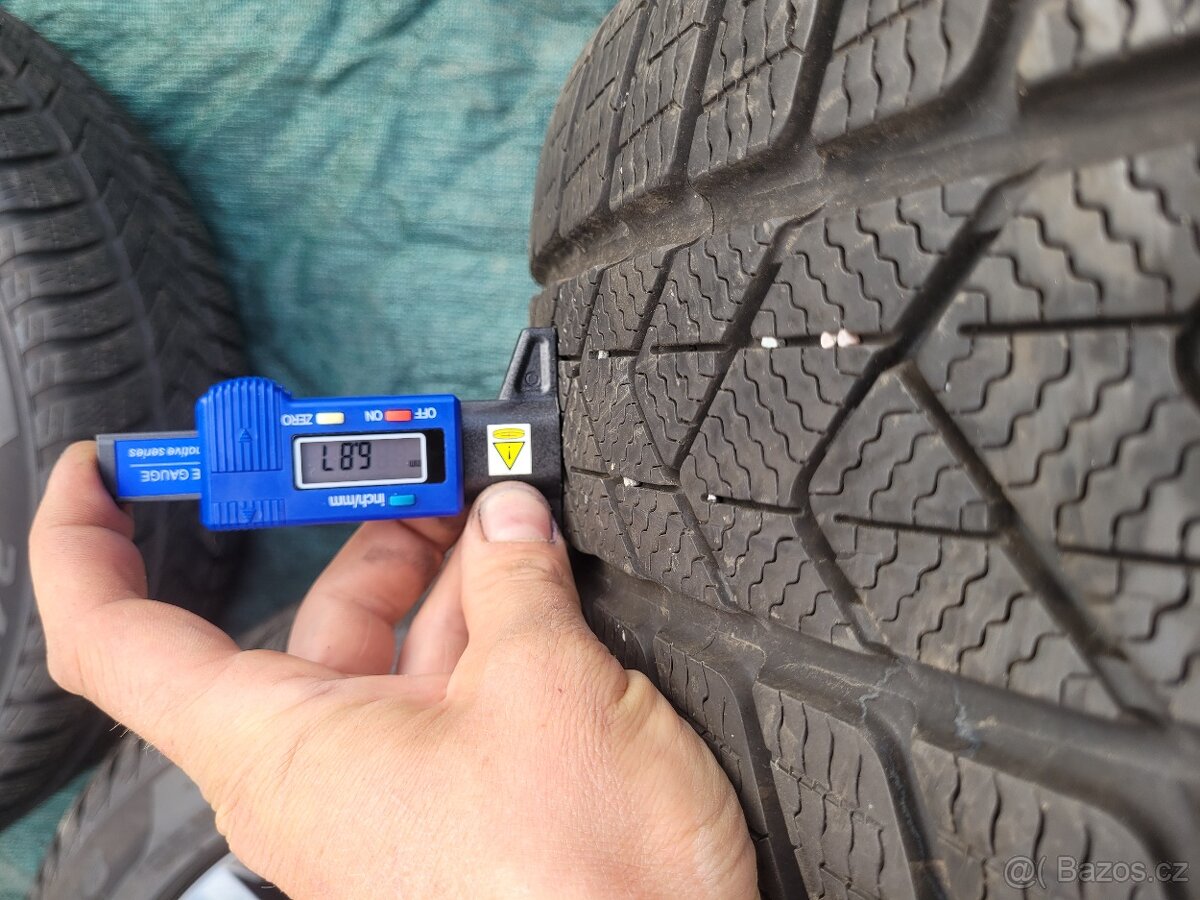 Zimní kola R18 Volkswagen Arteon Almere Pirelli ET40 - 4