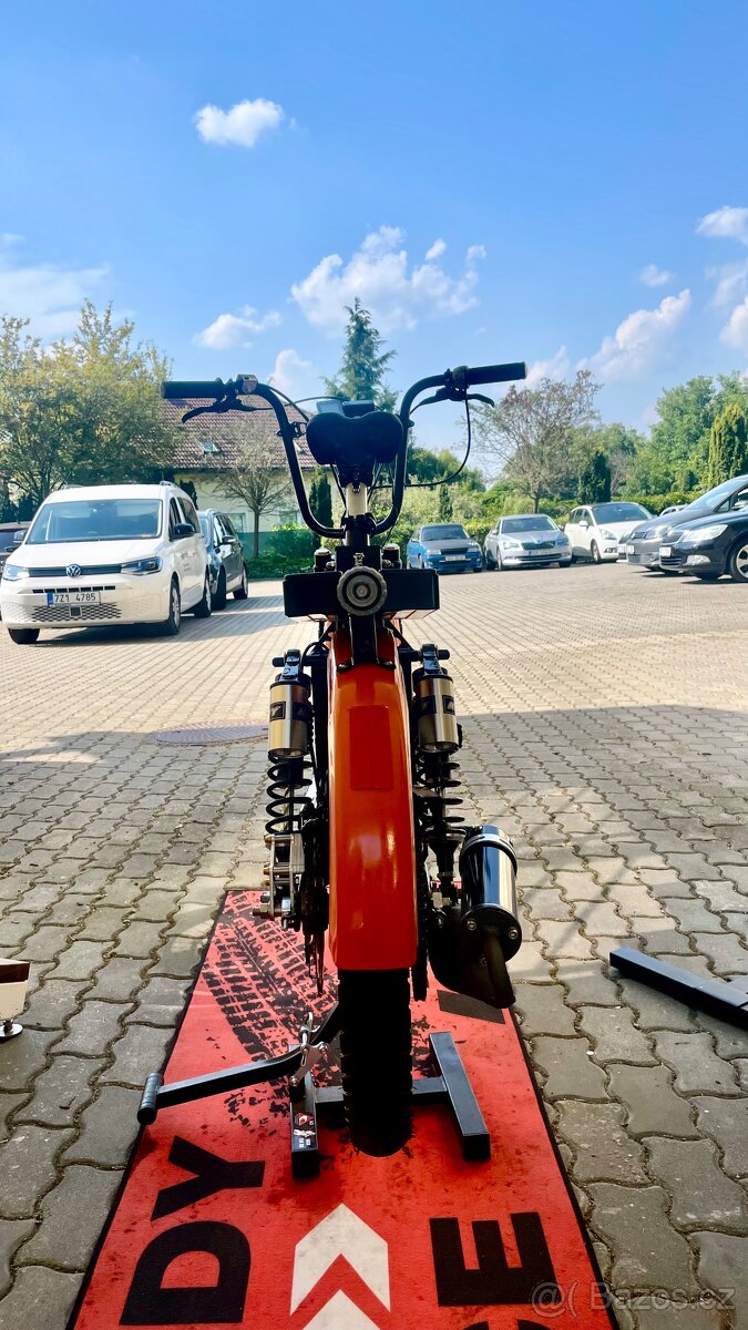 Babetta Custom zadní světlo - 4