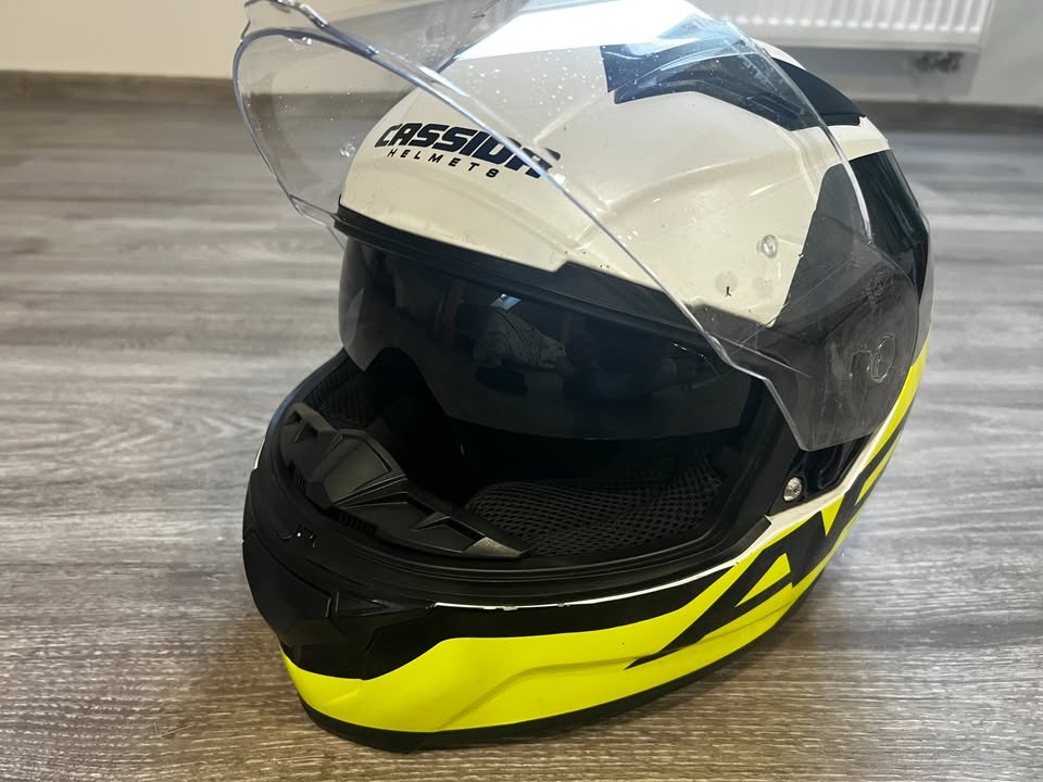 Helma Cassida velikosti M - 4