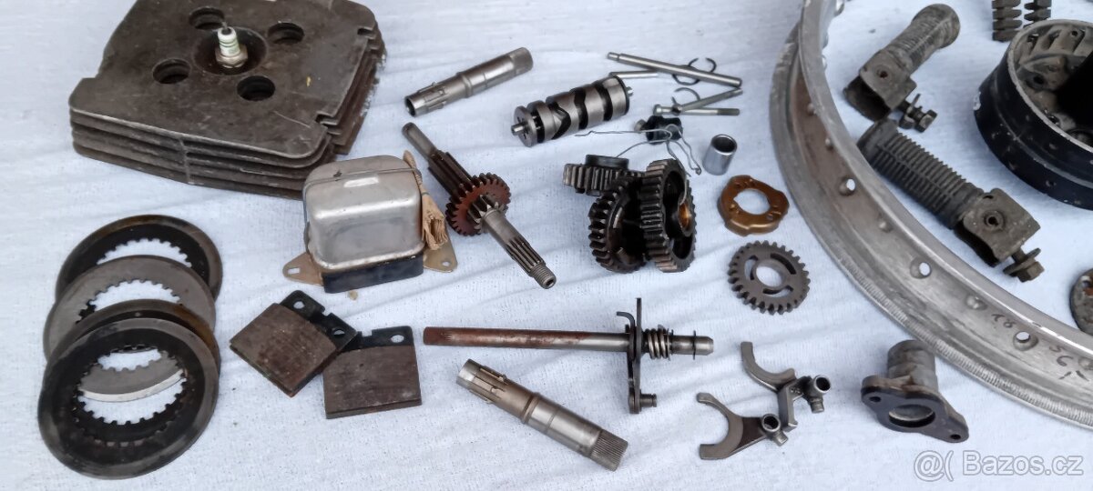 MZ ETZ 150/250 DÍLY - 4