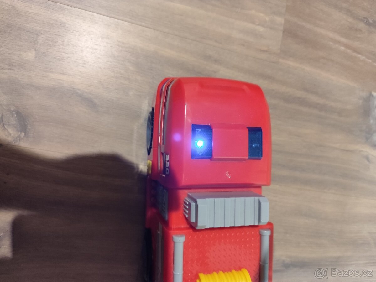 velke hasicske auto - 4