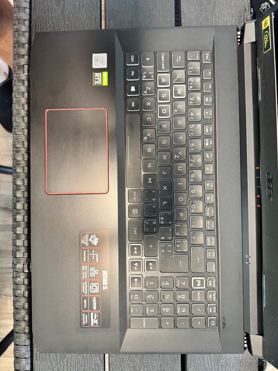 Velký herní notebook Acer Nitro - 4