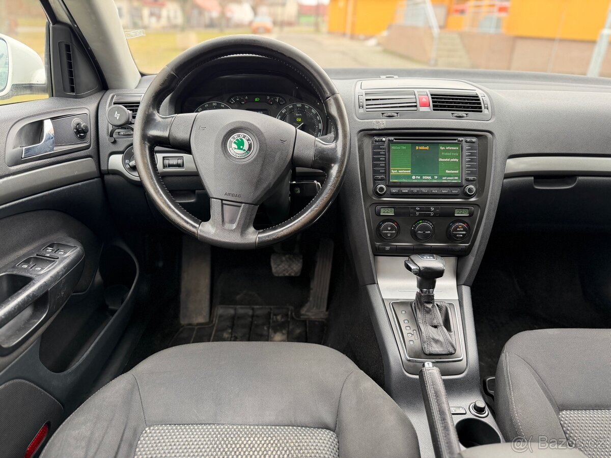 Škoda Octavia combi II dsg - 4