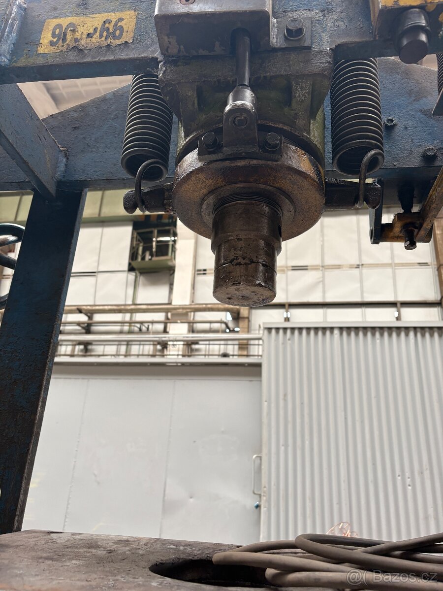Hydraulický lis CDM 80 - 4