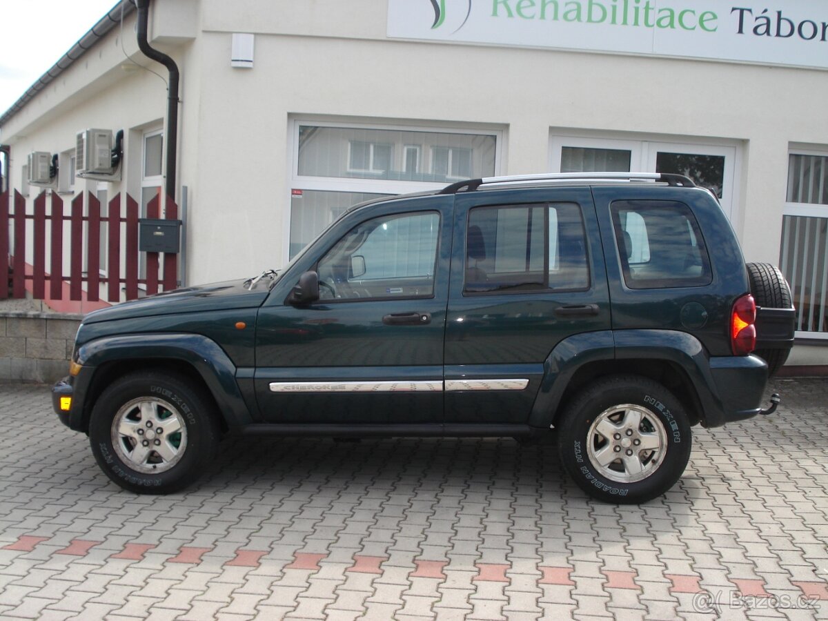 Jeep Cherokee 2.8 CRD MANUÁL,NOVÁ STK - 4