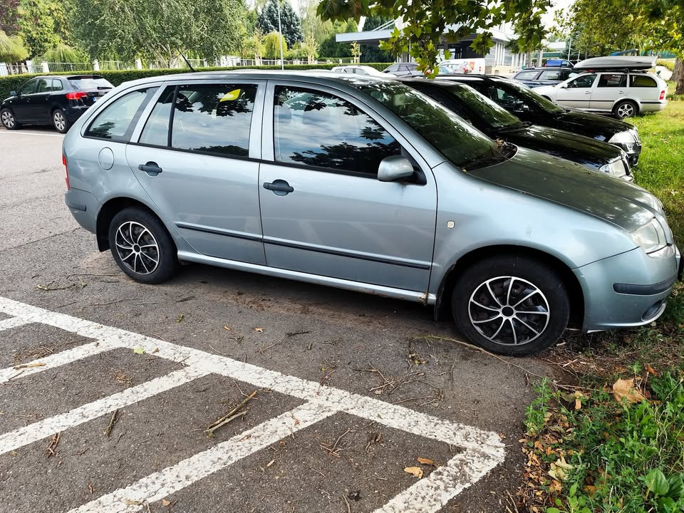 Škoda Fabia Combi 1.4 16V 59 kW - 4