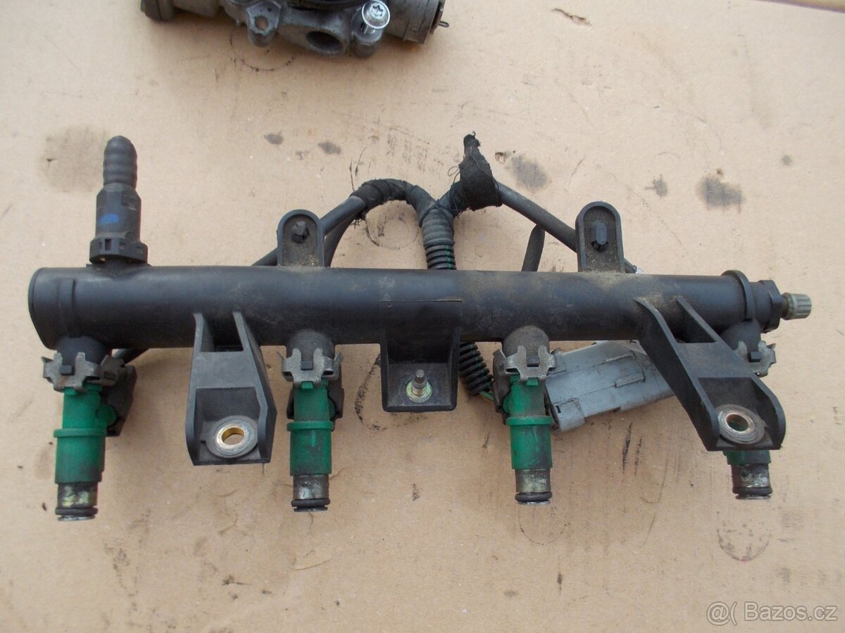 Díly Peugeot 206 + - 4