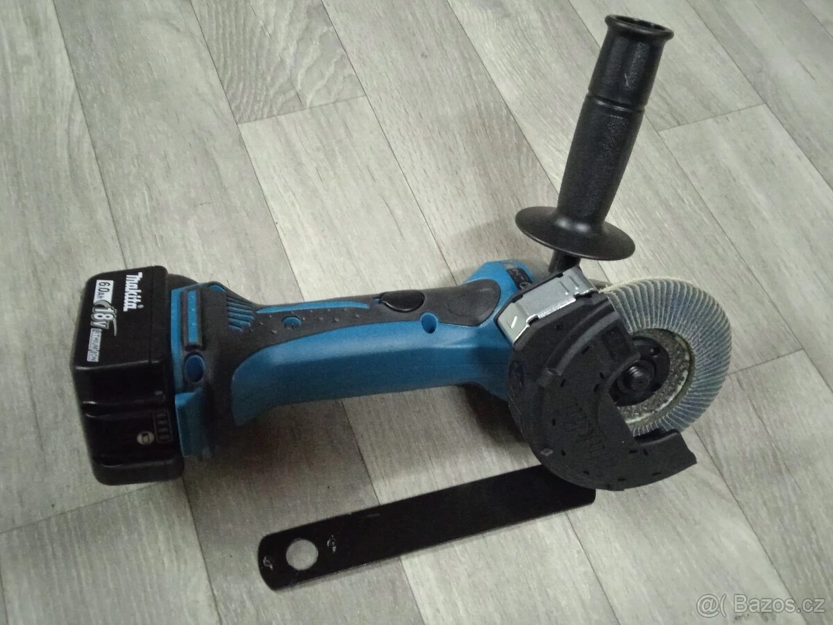 Aku úhlová bruska Makita DGA452 18V, 115mm./NOVÁ - 4