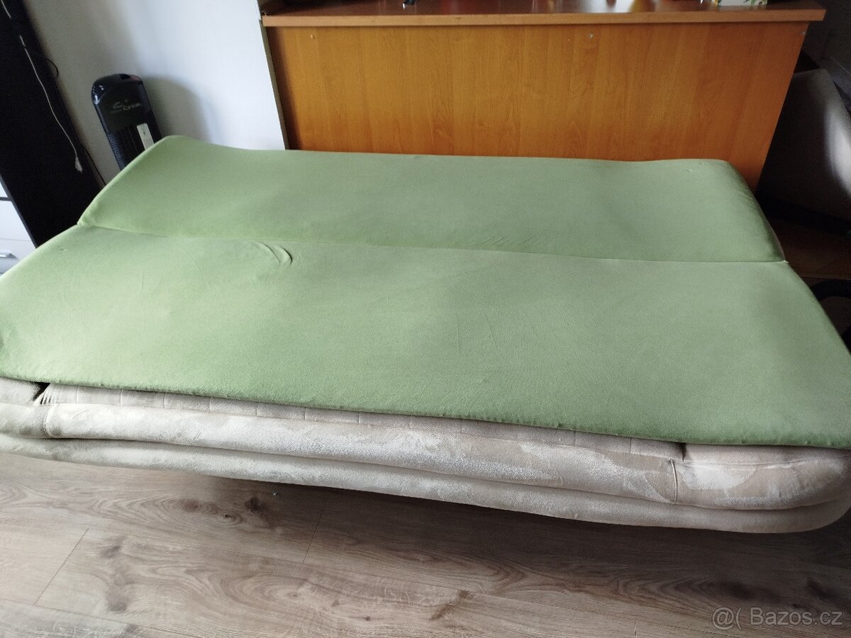 Rozkládací gauč - 4