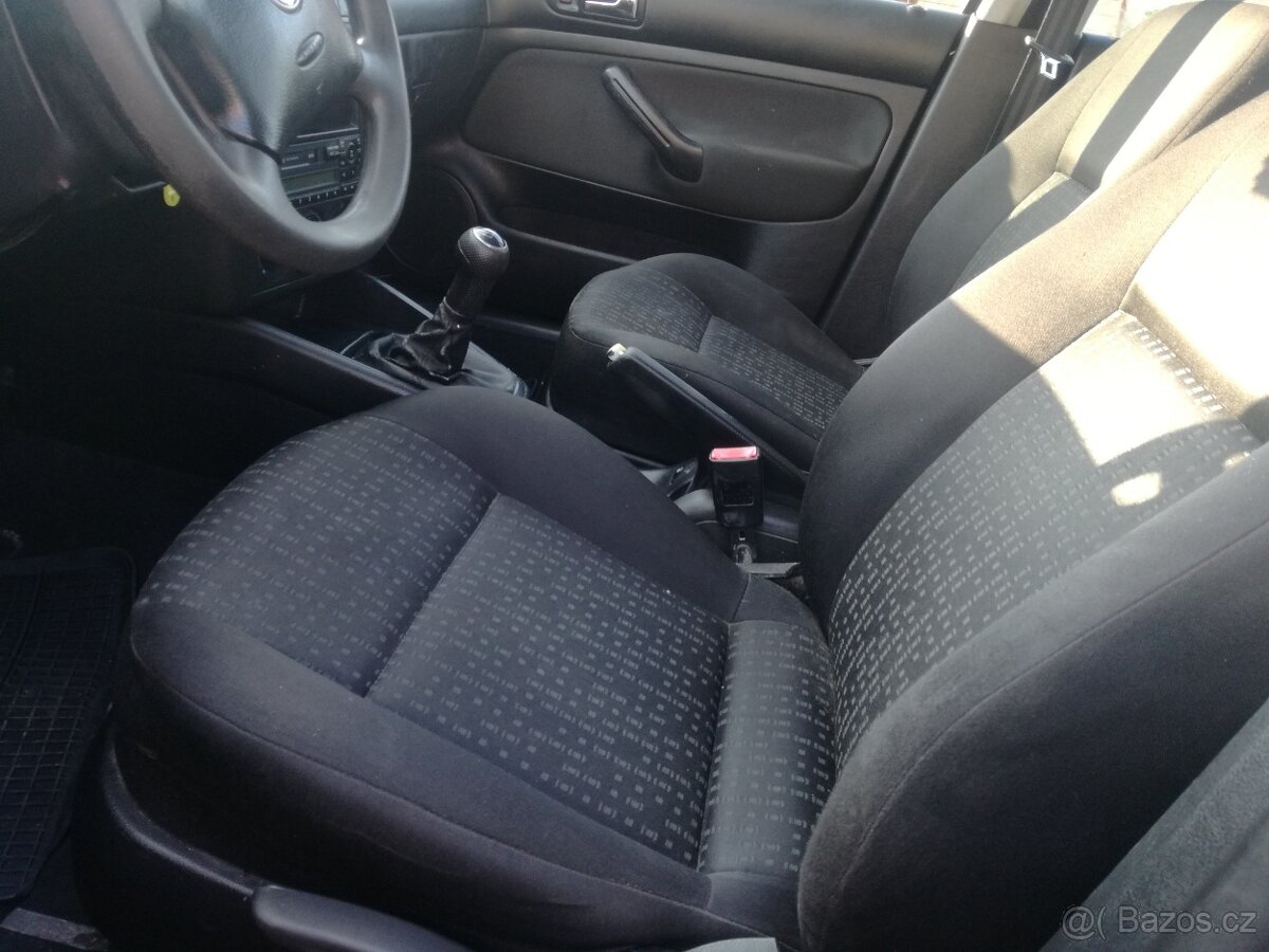 Vw Golf, 1.4i, r.v. 2001 - 4