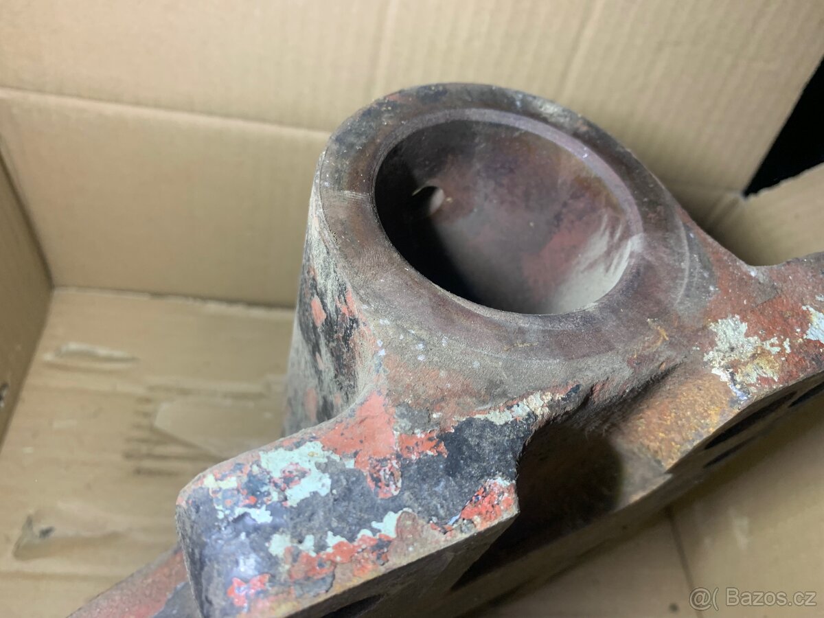 Závěs nápravy Zetor - 4
