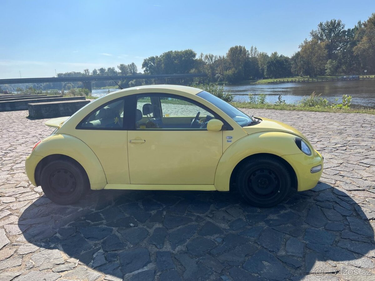 Volkswagen New Beetle 1.6 - 4