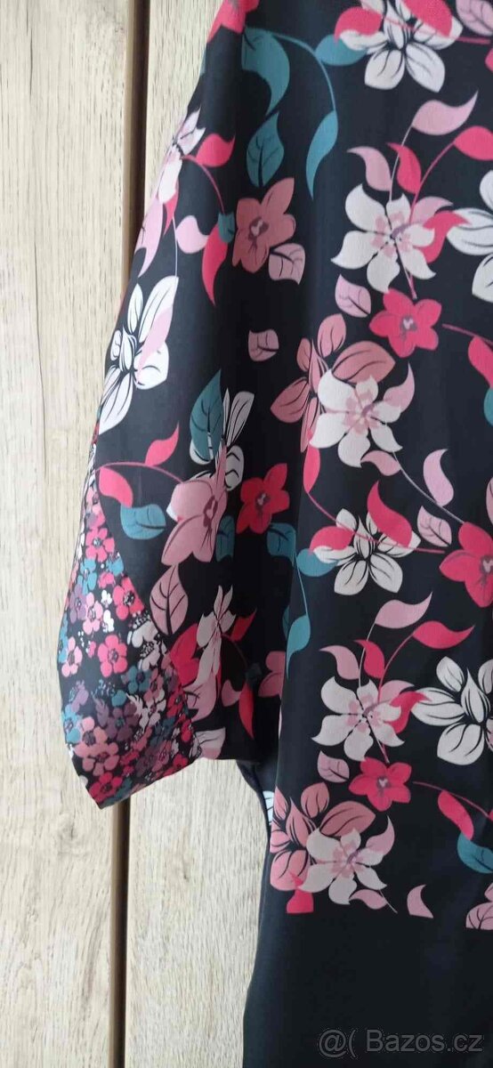 dámské halenky vel.36-38 - 4