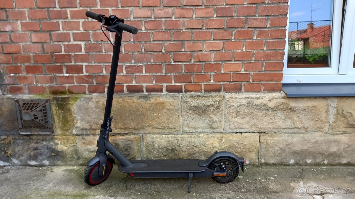 Elektrokoloběžka XIAOMI - 4