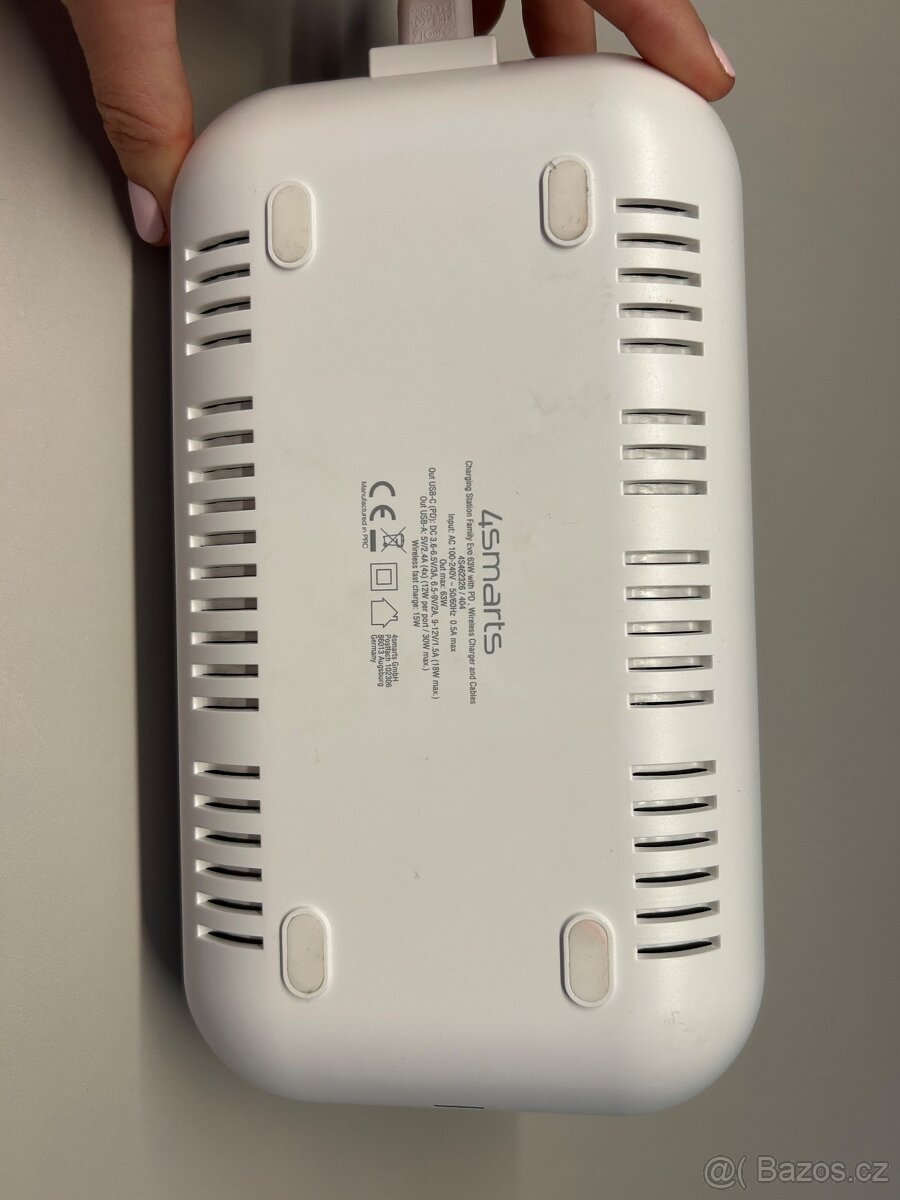 Nabíjecí stojan na mobily a tablety - 4