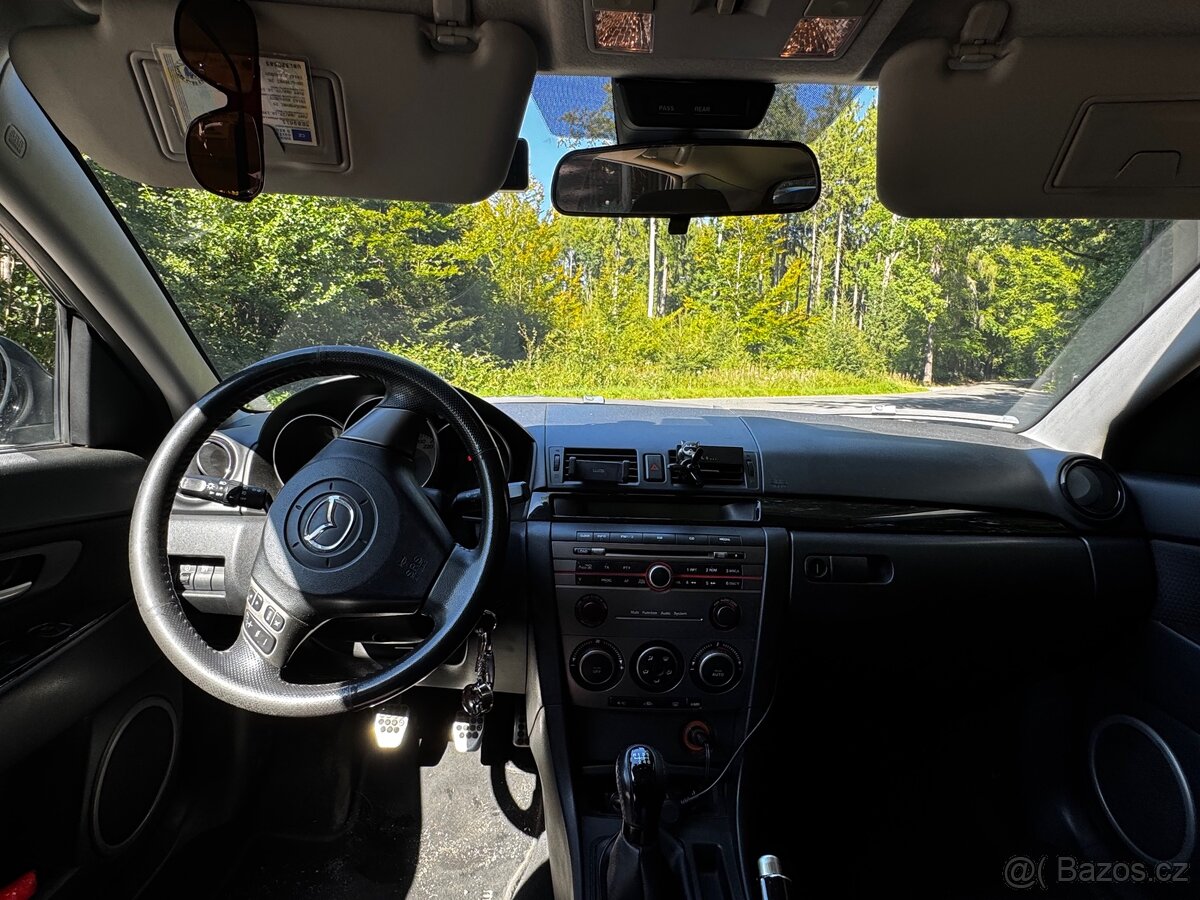 Mazda 3 - 4