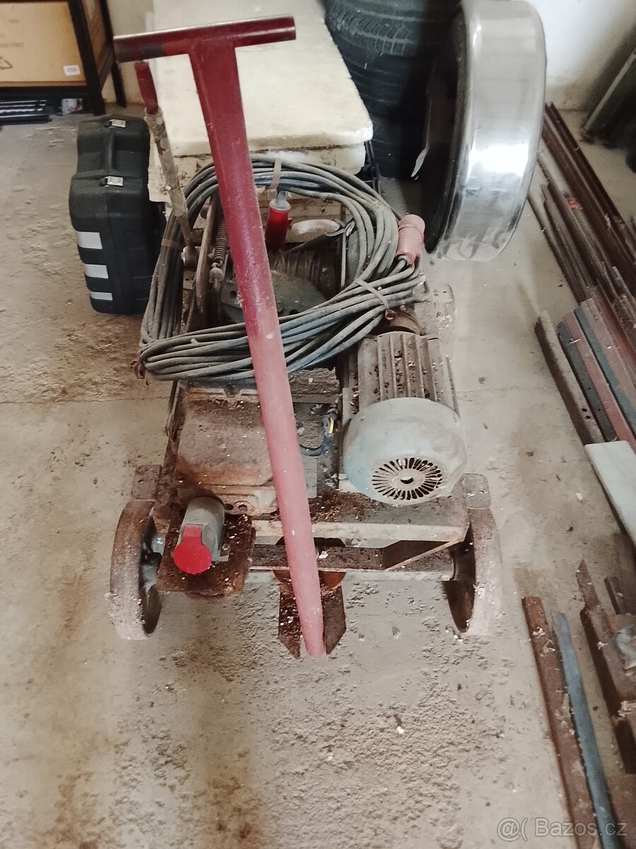 Stavební vrátek - 4