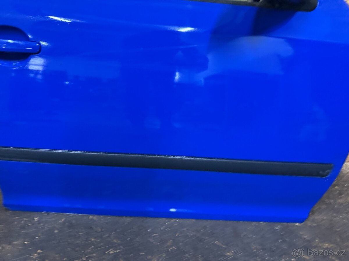 PRAVÉ PŘEDNÍ DVEŘE ŠKOD OCTAVIA 2 LF5K / 4590 - 4