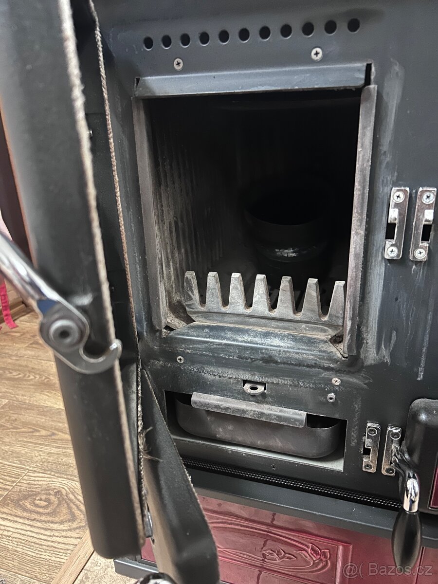 Kuchyňský sporák LA NORDICA na tuhá paliva - 4