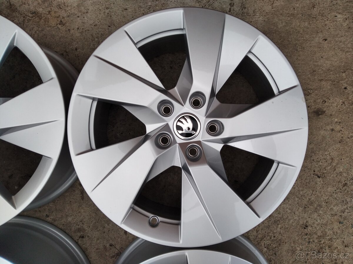 Prodám novou originální sadu disků Škoda Kodiaq II R17 - 4