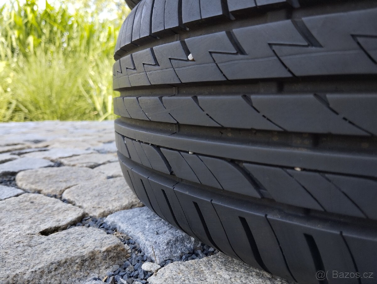 Zánovní 4ks 185/65/15 letní pneu Lassa 7mm+ - 4