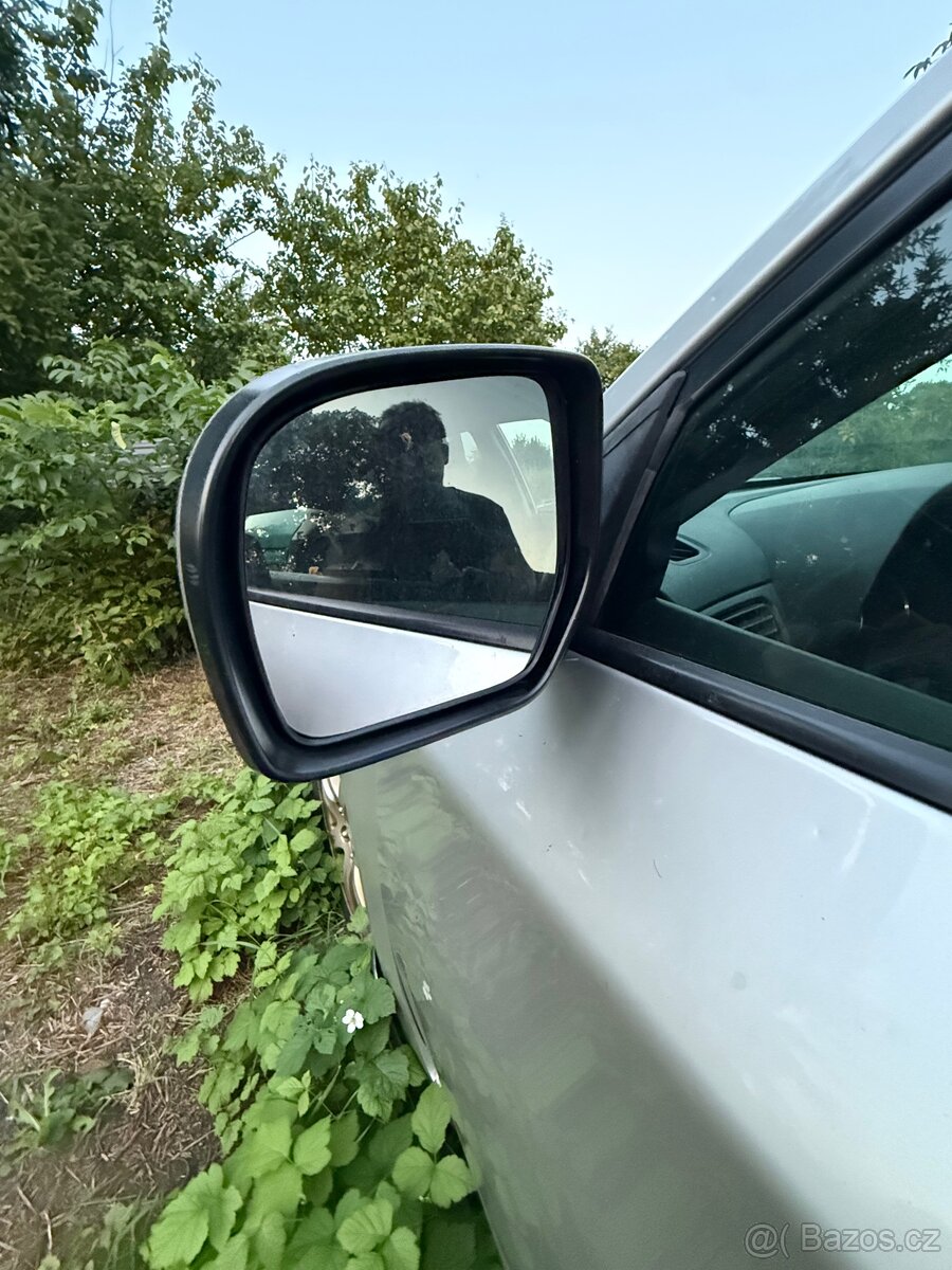 Subaru impreza hatchback GH doprodej dílů. - 4