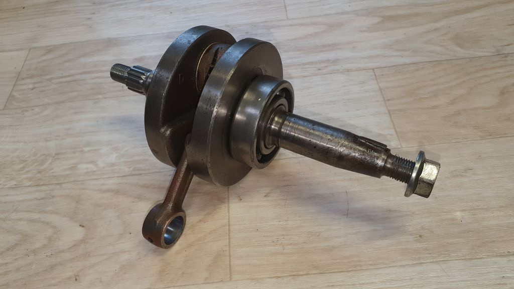 Díly z motoru 2T HC04E (HONDA MTX 80 1983) - 4