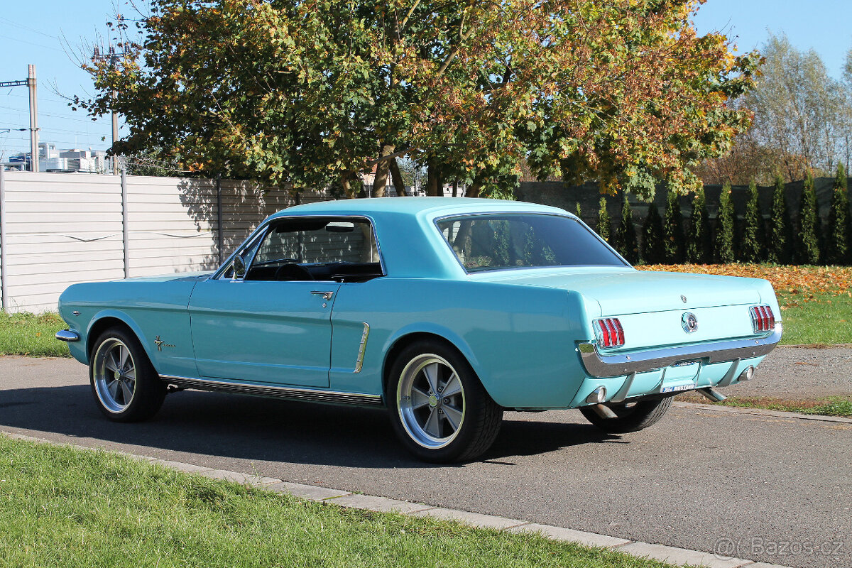 1965 Ford Mustang Coupe, 289 V8, automat, velmi pěkný - 4
