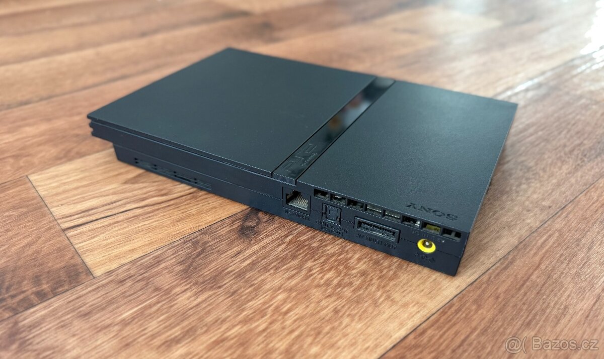 Sony Playstation 2 Slim (SCPH-77004) černá - 4