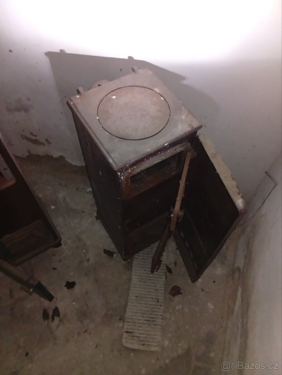 STARSI KAMNA "PETRA" - PLNE FUNKCNI - 4