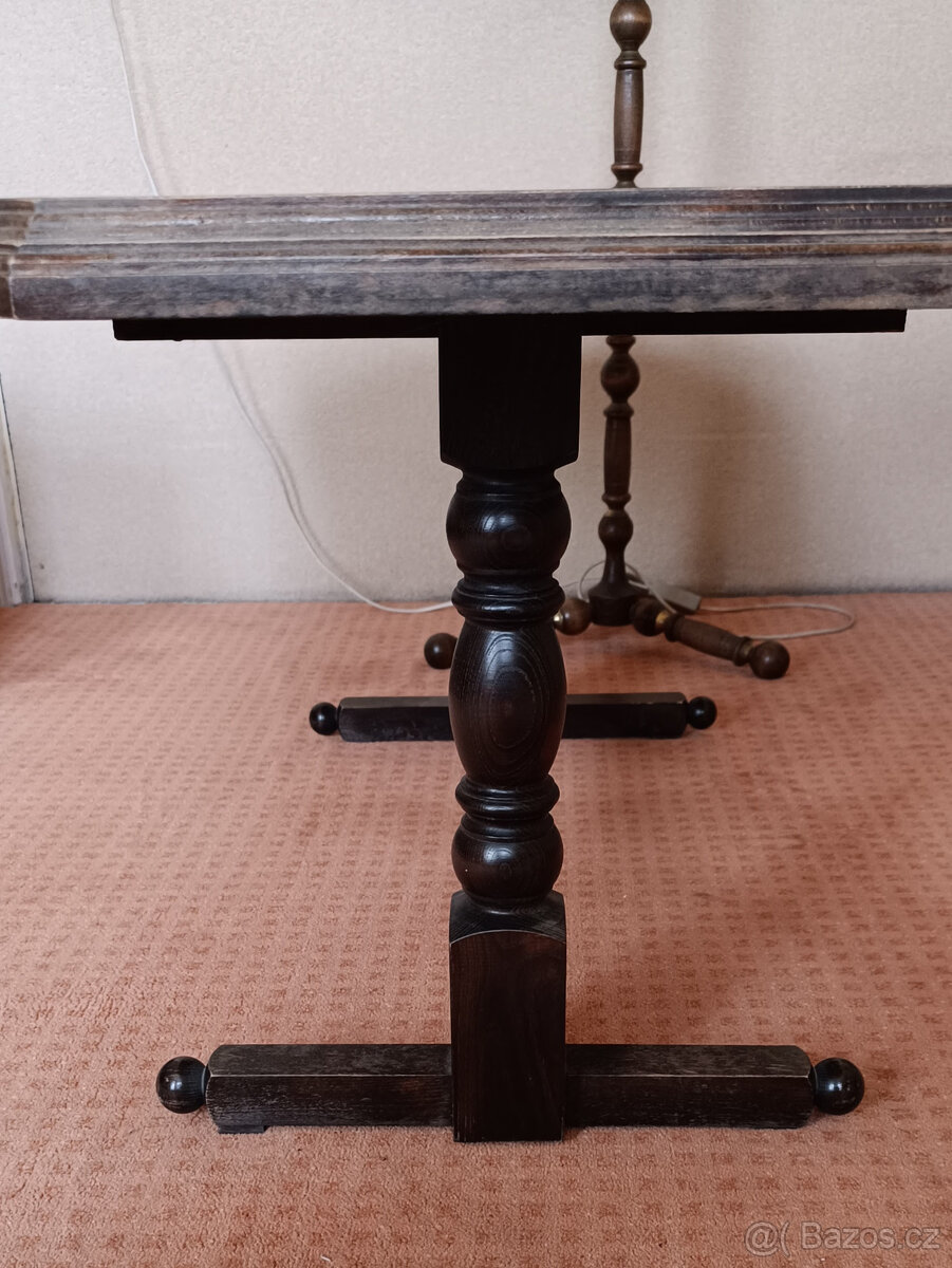 Konferenční stolek - 4