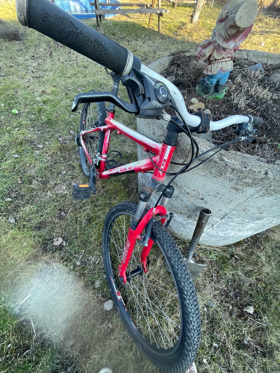 Jízdní kolo gt - 4