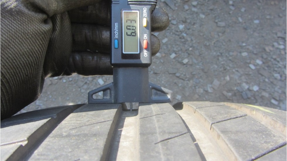 Letní pneu 225/40/18 Good Year - 4